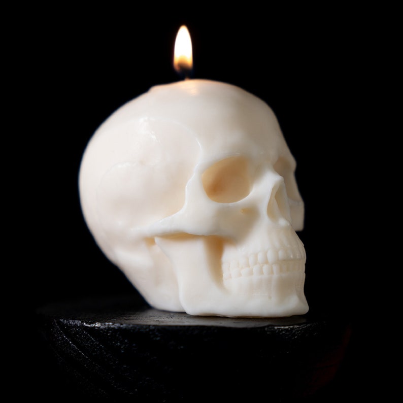 Anatomical Skull Candle — product detail