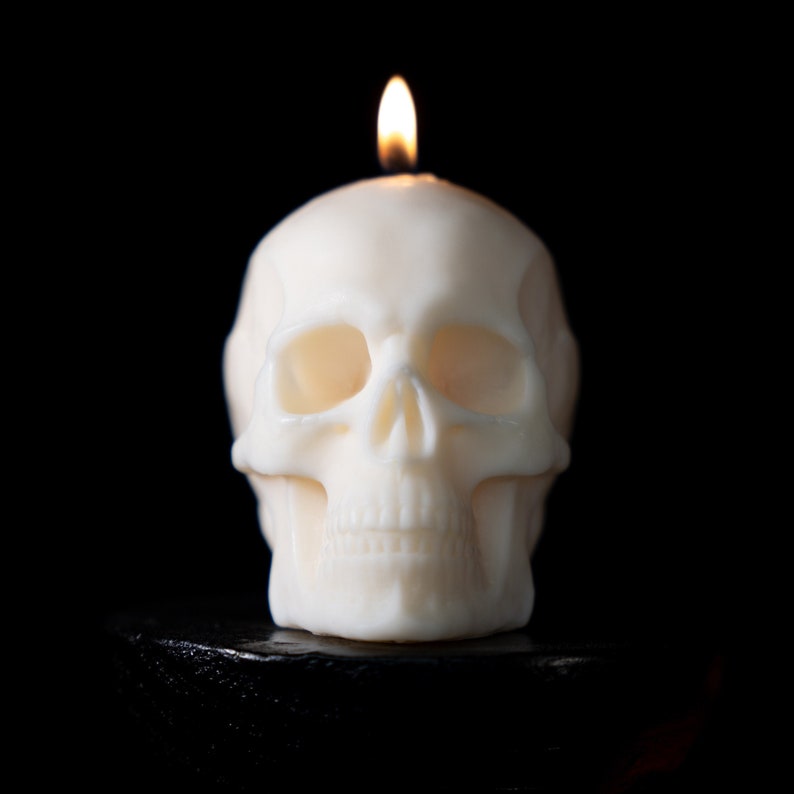 Anatomical Skull Candle — product detail